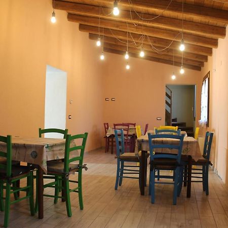 Uras Sa Domu Beccia B&B מראה חיצוני תמונה