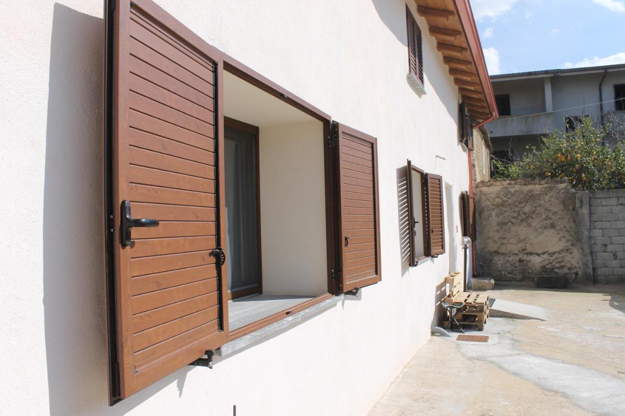 Uras Sa Domu Beccia B&B מראה חיצוני תמונה
